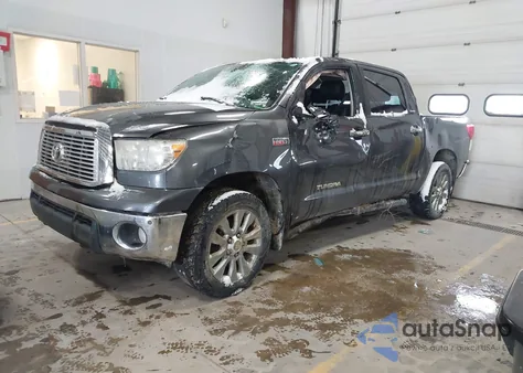2012 Toyota Tundra Limited 5.7L V8 z USA, uszkodzony, nr VIN 5TFHW5F11CX226932